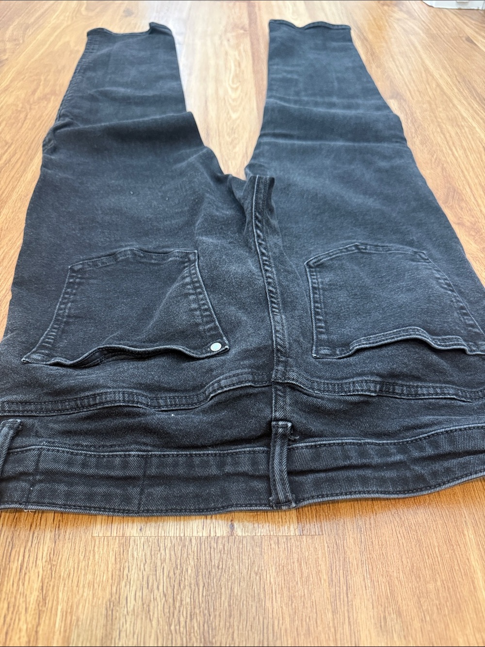 H&M Black Straight Jeans for Men’s denim pants 32/32 trousers bottoms - Picture 3 of 3